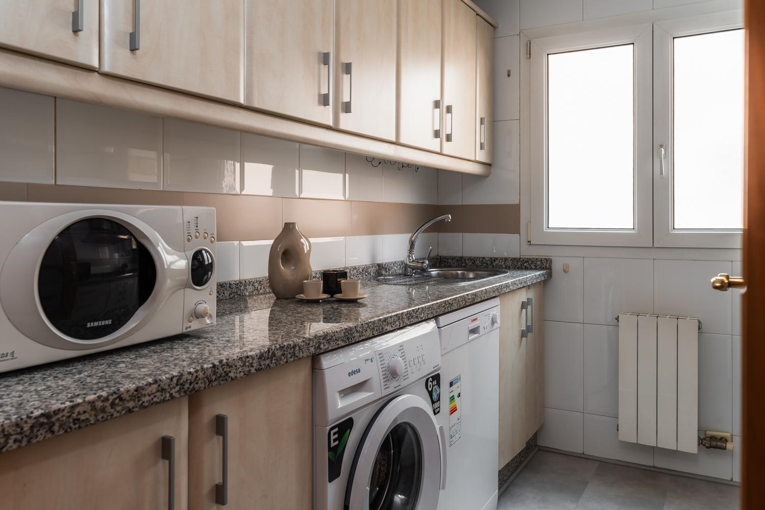 Appartamento Tuguest Station With Parking Granada Esterno foto