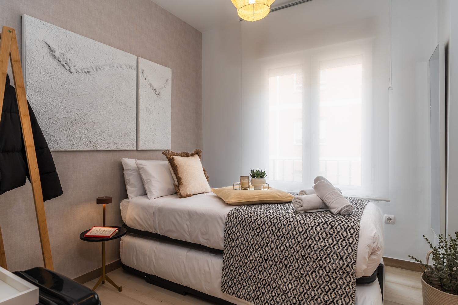 Appartamento Tuguest Station With Parking Granada Esterno foto