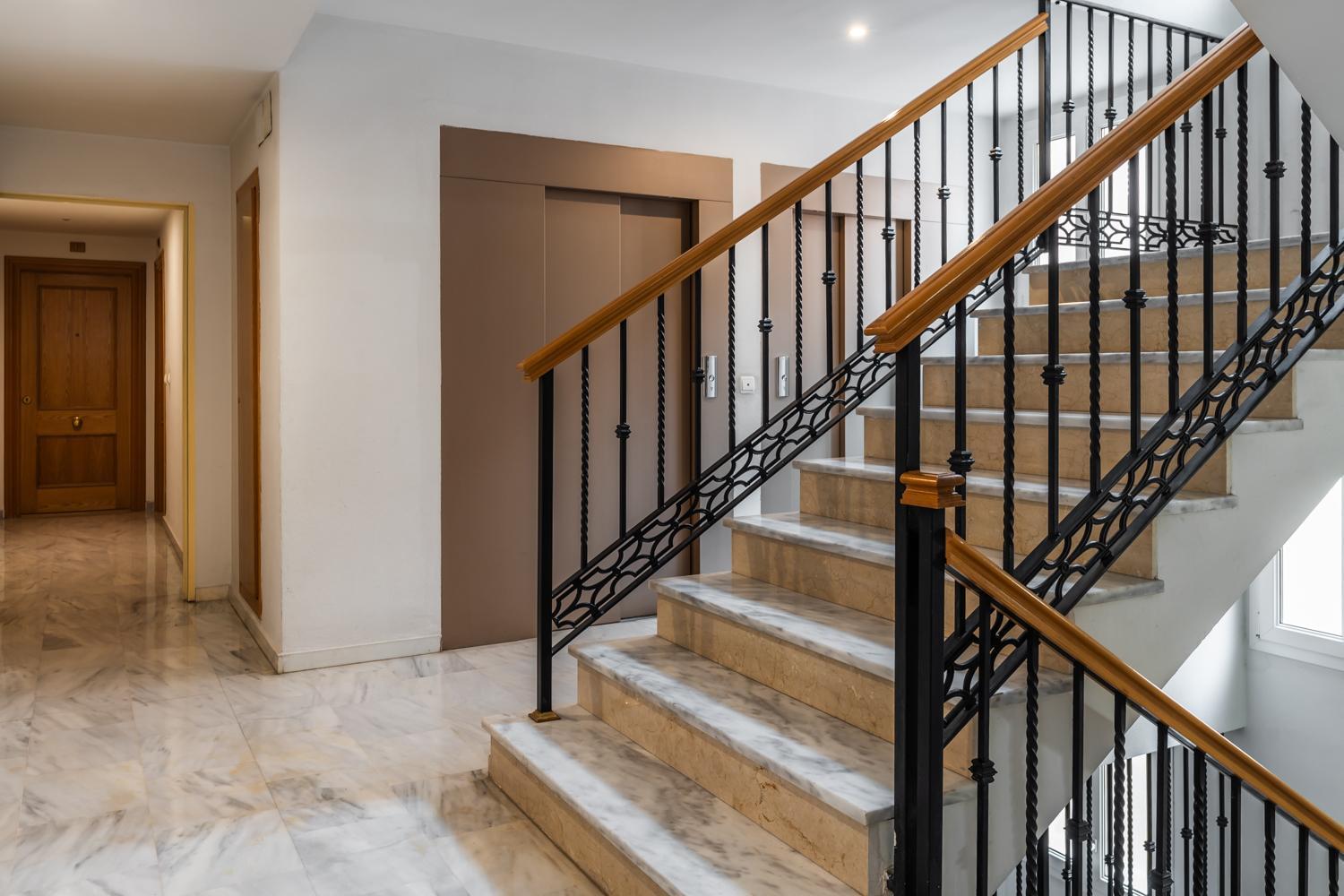 Appartamento Tuguest Station With Parking Granada Esterno foto